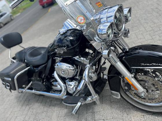 HARLEY-DAVIDSON ROAD KING CLASSIC HARLEY-DAVIDSON ROAD KING CLASSIC